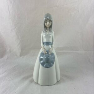 Vintage Girl Standing With Hat And Bow Porcelain Figurine Spain Porceval 9” Tall